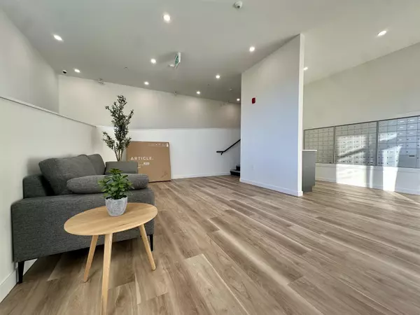 Surrey, BC V4N 6Y6,8509 158 ST #428