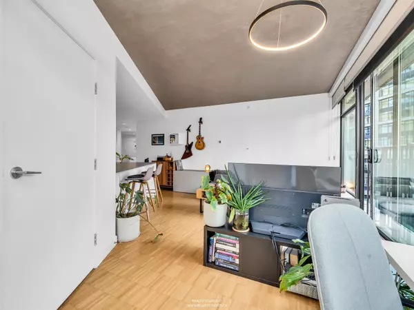 Vancouver, BC V6B 0E6,128 W Cordova ST #908