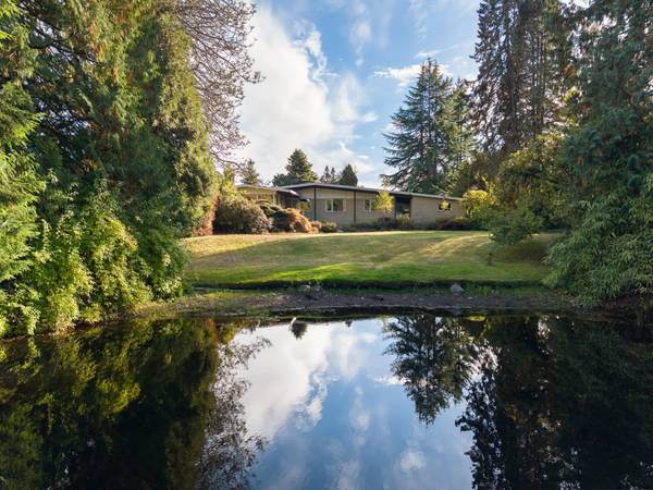 1025 Groveland RD, West Vancouver, BC V7S 1Y9