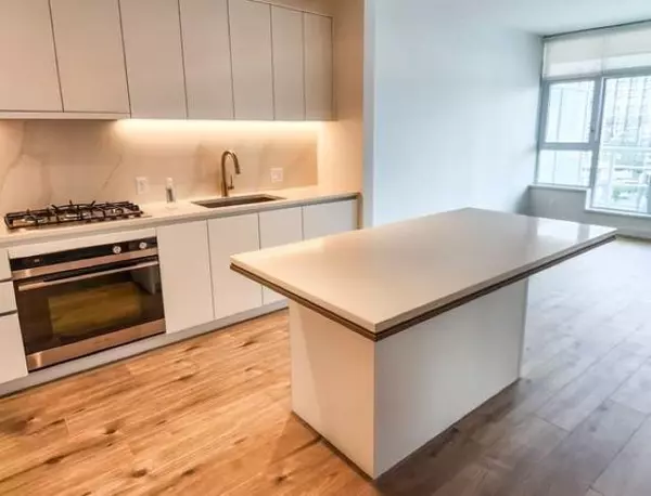 Coquitlam, BC V3J 3S5,720 Farrow ST #1404