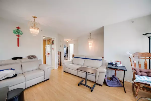 Vancouver, BC V5N 5J4,4502 Nanaimo ST