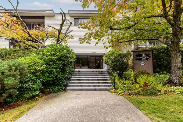 1555 Fir ST #103, White Rock, BC V4B 4B6