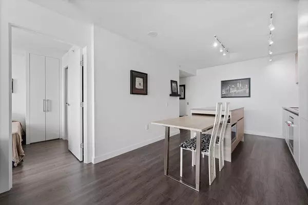 988 Quayside DR #1901 New Westminster, BC V3M 0L5