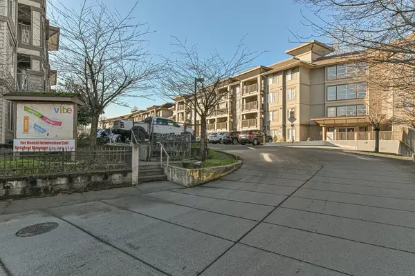 Chilliwack, BC V2P 0B2,45567 Yale RD #215