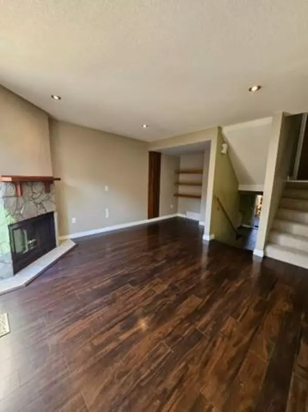 Port Moody, BC V3H 4B9,221 Balmoral PL