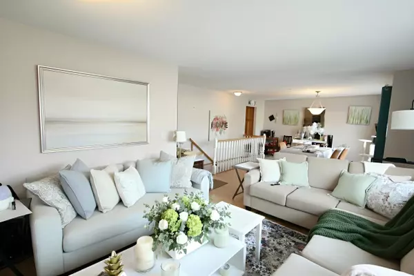 Richmond, BC V6V 2P2,5531 Oliver DR