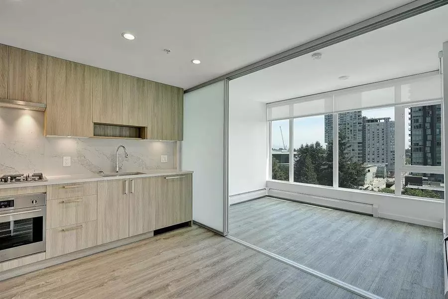 13350 Central AVE #708, Surrey, BC V3T 0S1