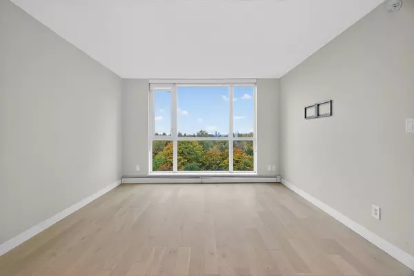 Surrey, BC V3T 0E6,10777 University DR #1105