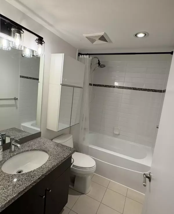 New Westminster, BC V3M 0C4,14 Begbie ST #907