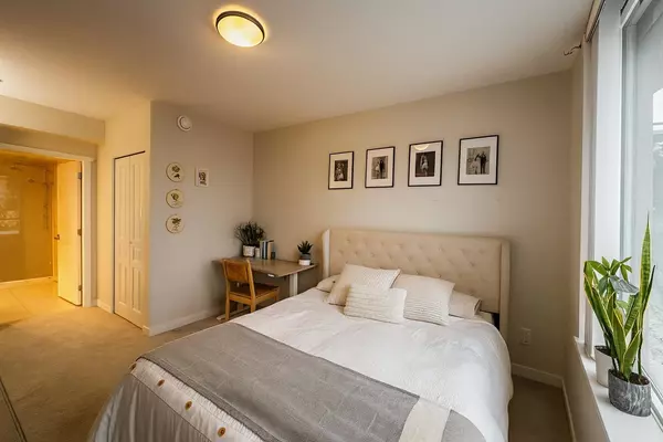 Coquitlam, BC V3B 0P3,3100 Windsor Gate #706