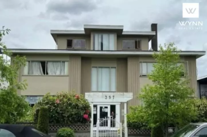 North Vancouver, BC V7M 1J2,357 W 4th ST #1