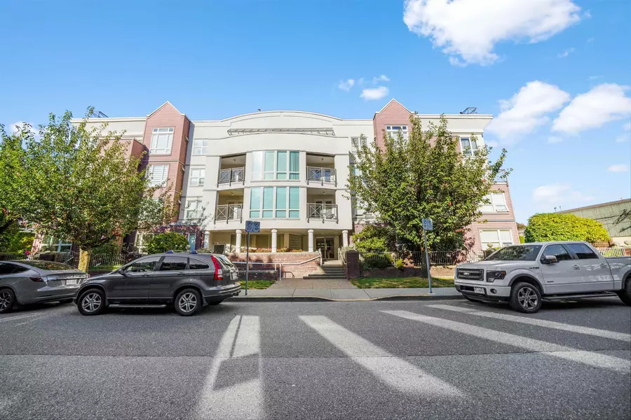 2335 Whyte AVE #405, Port Coquitlam, BC V3C 2A3