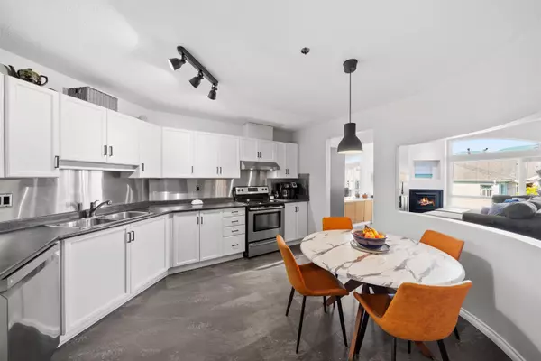 Port Coquitlam, BC V3C 2A3,2335 Whyte AVE #405
