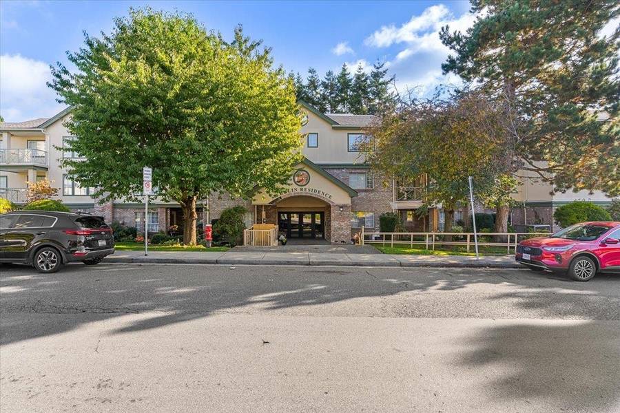1450 Merklin ST #107, White Rock, BC V4B 4C3