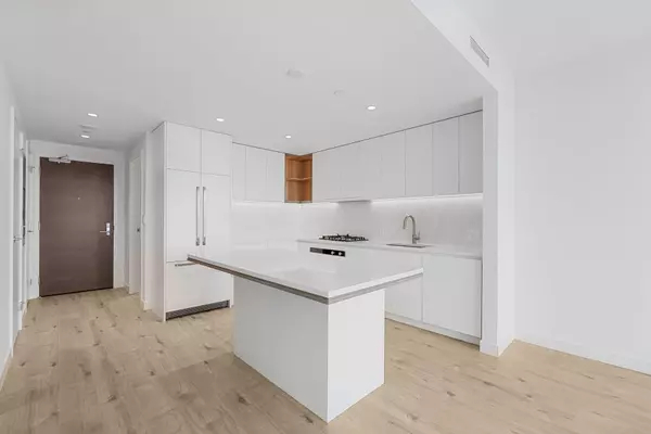 Coquitlam, BC V3J 0P3,720 Farrow ST #4004