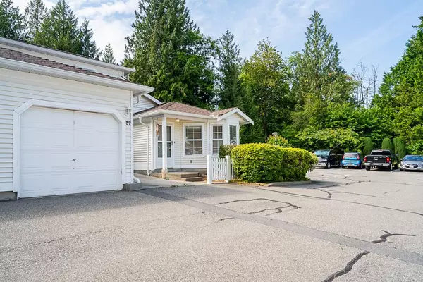 Surrey, BC V3W 0C4,6537 138 ST #37
