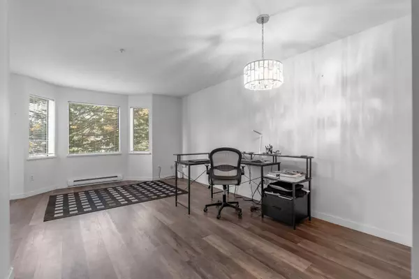 Langley, BC V3A 7S1,20454 53 AVE #108