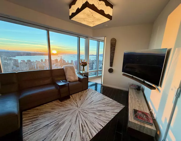 1151 West Georgia Street #5002, Vancouver, BC V6E 4E6