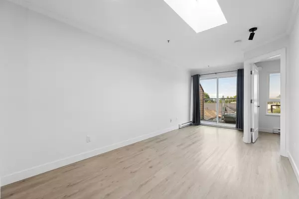 Vancouver, BC V6P 2R8,1503 W 66th AVE #PH5