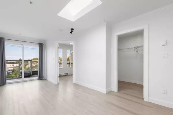 Vancouver, BC V6P 2R8,1503 W 66th AVE #PH5