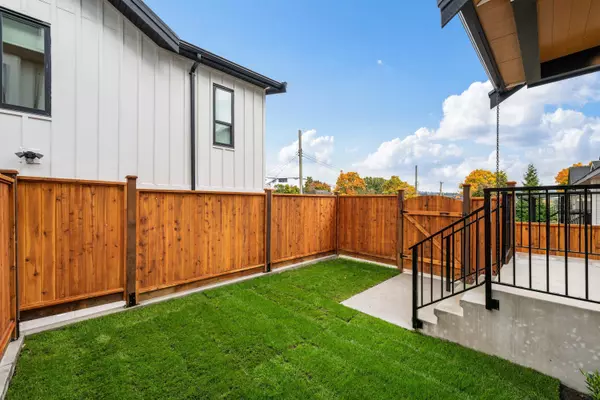 Vancouver, BC V5K 3B6,3065 Charles ST #3