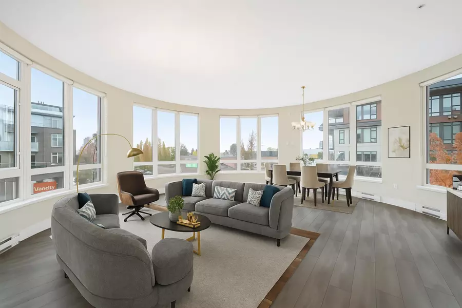 4307 Hastings ST #306, Burnaby, BC V5C 2J7