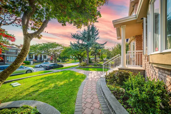 Vancouver, BC V6P 2L2,763 W 64th AVE