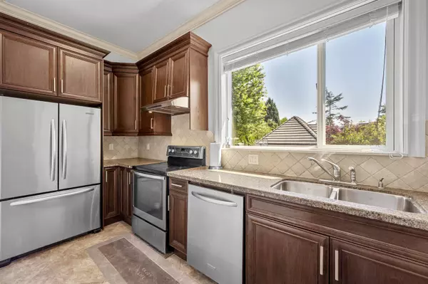 Surrey, BC V3Z 0M1,16418 36a AVE