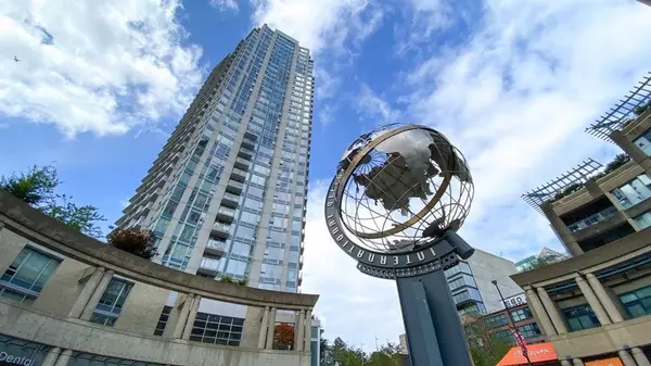 Vancouver, BC V6B 0J1,188 Keefer PL #239