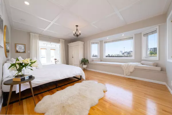 North Vancouver, BC V7M 1A6,415 W Esplanade AVE #A27