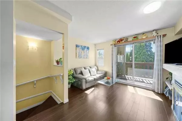 Richmond, BC V7C 5S9,7111 Lynnwood DR #3