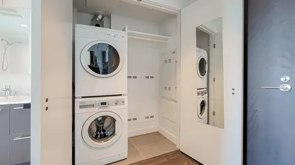 8131 Nunavut LN #2601 Vancouver, BC V5X 0E2