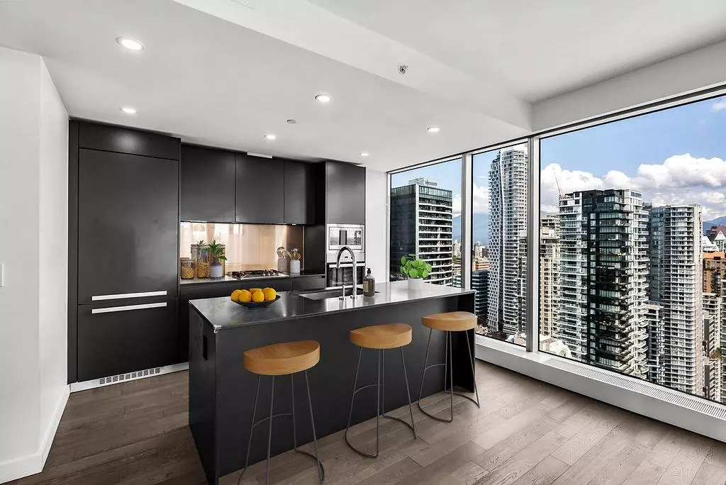 Vancouver, BC V6Z 0G5,1480 Howe ST #4208