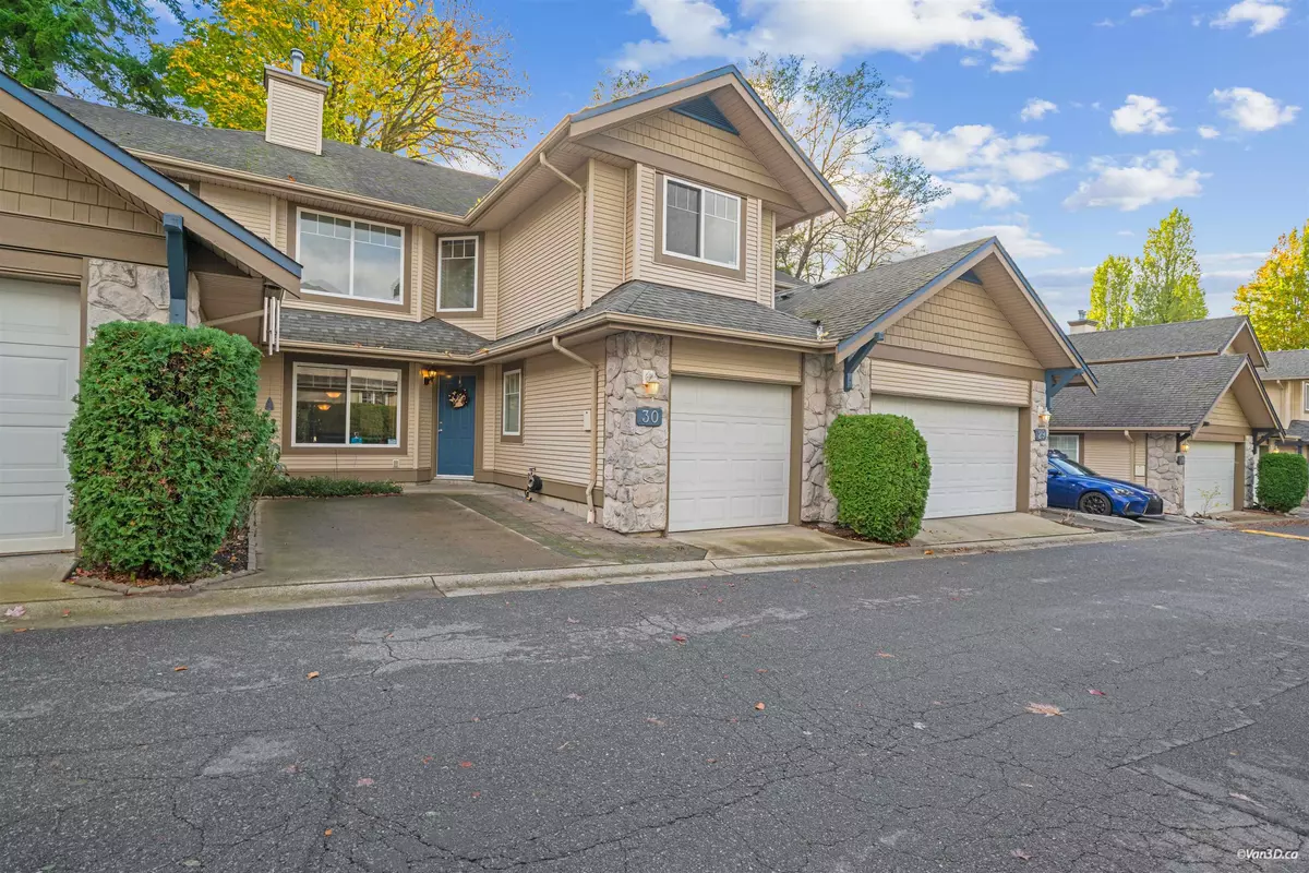 Surrey, BC V3R 0Z9,8888 151 ST #30