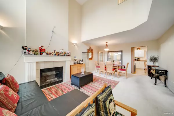 Surrey, BC V3R 0Z9,8888 151 ST #30