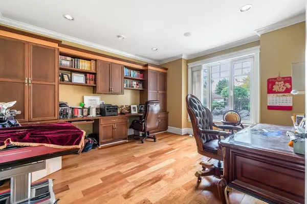 7351 Grandy RD Richmond, BC V7C 3T4