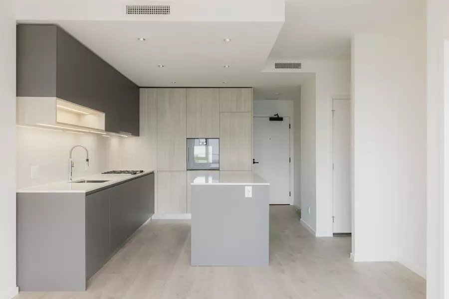 6500 Minoru BLVD #1206, Richmond, BC V6Y 0N2