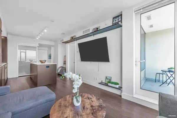 5233 Gilbert RD #1007 Richmond, BC V7C 0B3