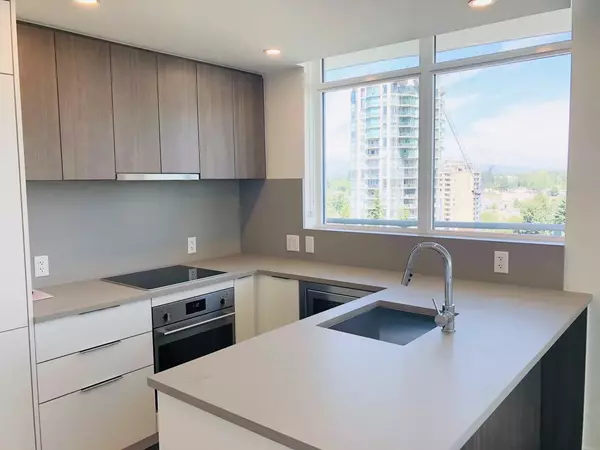 Surrey, BC V3T 1V4,13318 104 AVE #1205