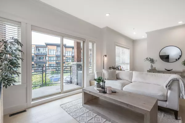 White Rock, BC V4B 3S8,1424 Everall ST #3