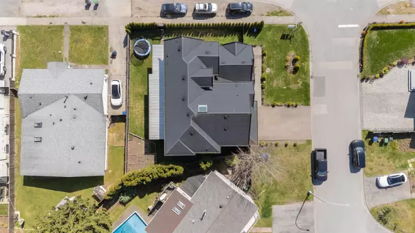 Surrey, BC V3S 4Y6,8670 Tunis PL