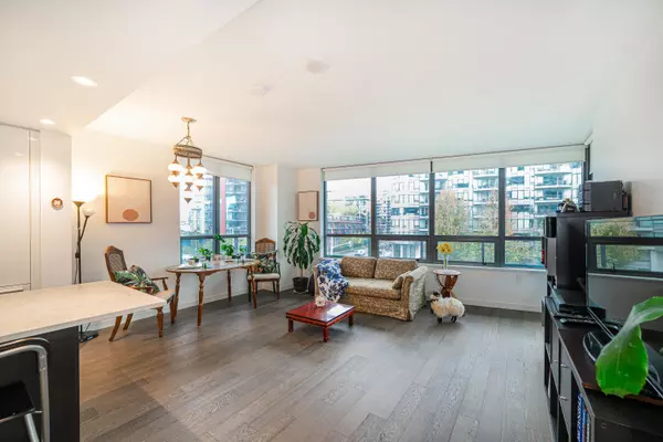 Vancouver, BC V6A 0H4,1688 Pullman Porter ST #404