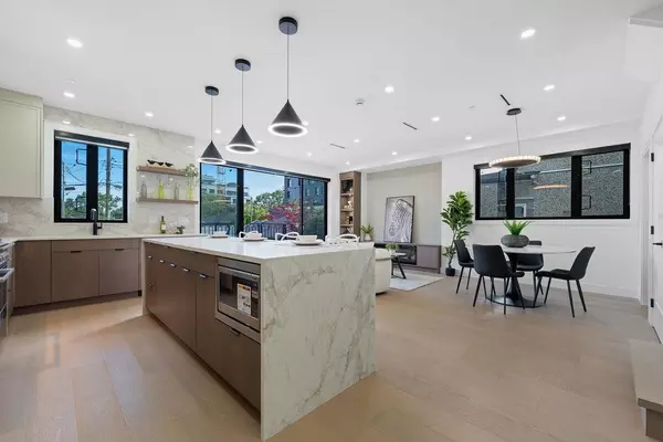 Vancouver, BC V5N 1V5,2282 E 8th AVE #3