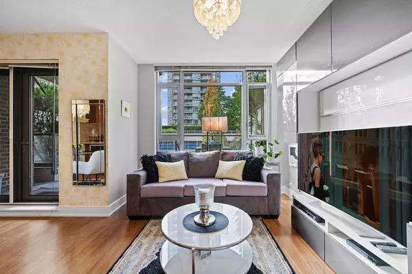 Coquitlam, BC V3B 7W4,1155 The High ST #306