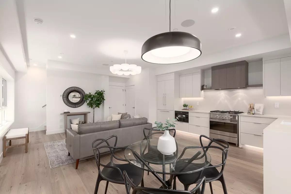 Vancouver, BC V6M 1A3,1135 W 33rd AVE