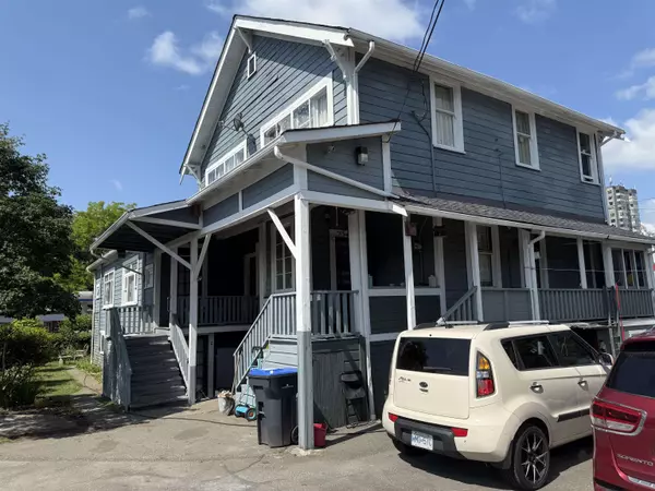 New Westminster, BC V3L 3B1,423 Sixth ST