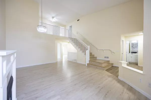 Surrey, BC V3S 0V9,16995 64 AVE #7