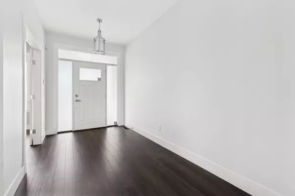 Tsawwassen, BC V4M 0B4,4668 Robin LN