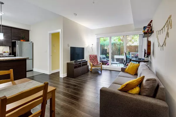 Burnaby, BC V3N 1Z7,7377 14th AVE #106