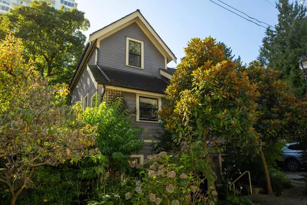 Vancouver, BC V6E 1L3,1119 Pendrell ST